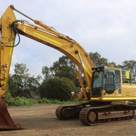 Used Excavator | 2017 Komatsu PC300LC-8M0