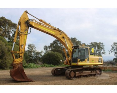 Komatsu - Used Excavator | 2017 Komatsu PC300LC-8M0