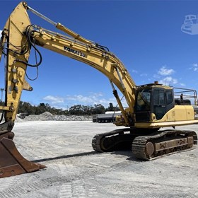 Used Excavator | 2006 Komatsu PC300-7E0