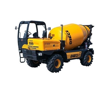 Self Loading Concrete Mixer 93 kW | F7000 T