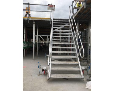 SafeSmart Access - Stairs | AdjustaForm Craneable Stair