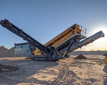 TS2430 Mobile Screening Plant