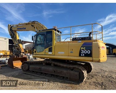 Komatsu - Used Excavator | 2013 Komatsu PC300LC-8