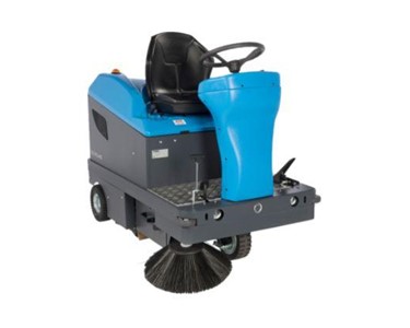 Conquest - Ultra-Compact Heavy Duty Ride-on Sweeper | RENT, HIRE or BUY | PB110
