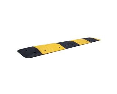 Heavy Vehicle Recycled Rubber Speed Hump - 75mm