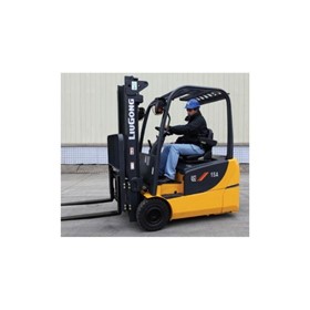 3 Wheel Electric Forklifts | 1.5T