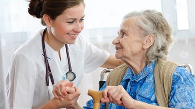 Flu vaccination for aged care workers to protect residents