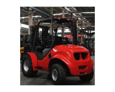 Maximal Rough Terrain Forklifts