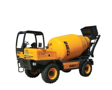 Self Loading Concrete Mixer 93 kW | F 7000