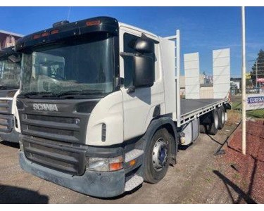 Scania - Used Beavertail Truck | P270 with Hydraulic Ramps