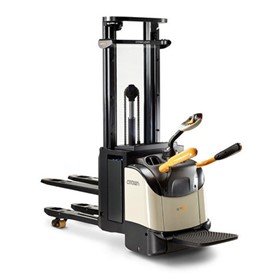 Platform Pallet Stacker with Initial Lift | ET Series 