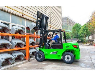 UN Forklift - 7.0T Lithium Forklifts | FB70-YNLZ2 4.0m Duplex