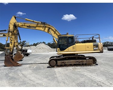 Komatsu - Used Excavator | 2006 Komatsu PC300-7E0