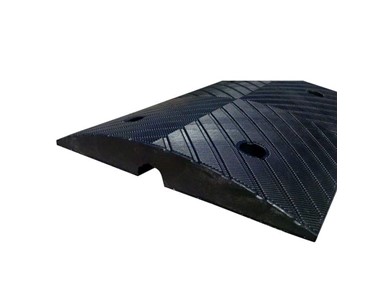 Heavy Vehicle Recycled Rubber Speed Hump - 50mm