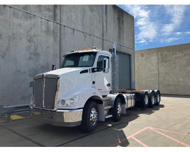 Kenworth - Cab Chassis Truck | 2025 T610