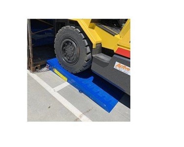 Heeve - Forklift Container Ramp | Industrial-Series