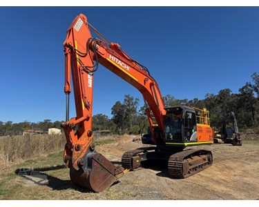 Hitachi - Used Excavator | 2018 Hitachi ZX360LC-5B