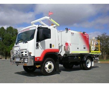 Service Truck P2500 | Fuel & Lubrication