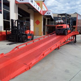 Forklift Dock Ramp / Yard Ramp | Niuli 8-Tonne Full-Size Steel 