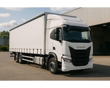 Curtainsider Truck | IVECO Trucks