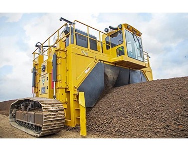Vermeer - BioEnergy Compost Turner | CT718 