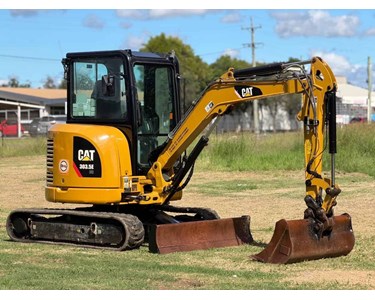 Caterpillar - Used Mini Excavator | 2017 Caterpillar 303.5ECR