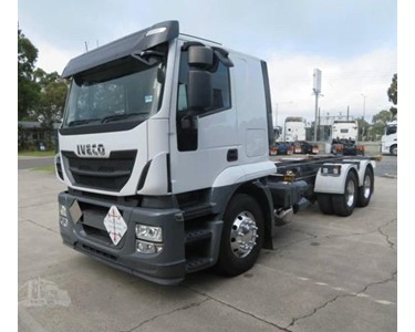 Used Cab & Chassis Truck | 2017 IVECO STRALIS 360 