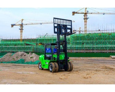 UN Forklift - 7.0T Lithium Forklifts | FB70-YNLZ2 4.0m Duplex