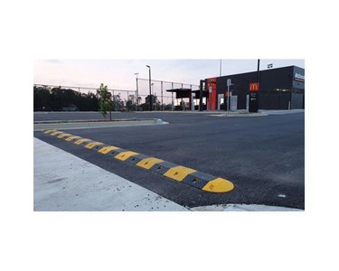 Heavy Duty Plastic Speed Hump