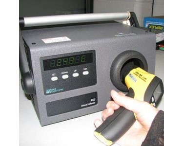Calibration of Thermometers & Data Loggers | TempTec-R Reader