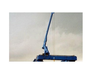 Crib Point Engineering - Marine Straddle Carrier | Marine Crane
