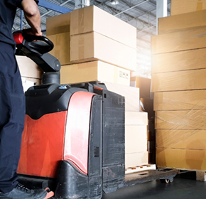 Manual vs. Electric Pallet Jacks: Which is Right for Your Business?