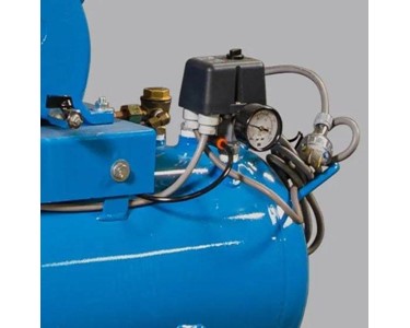 Focus Industrial - Tank Mounted Portable Petrol Air Compressors | AMPP | 9.8cfm – 28.5cfm