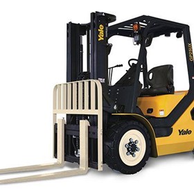 UX Series - Internal Combustion Counterbalanced Forklifts | GP20-35UX