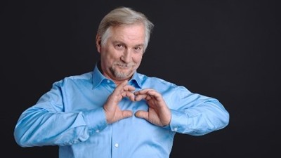 More gray hair linked to higher risk of heart disease