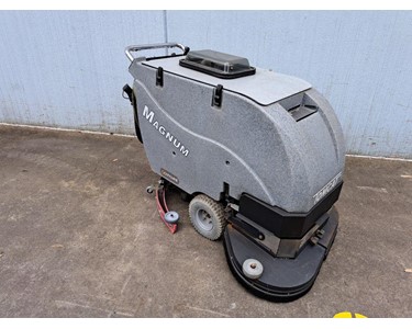 Conquest - (Used) Magnum 34TD Walk Behind Scrubber