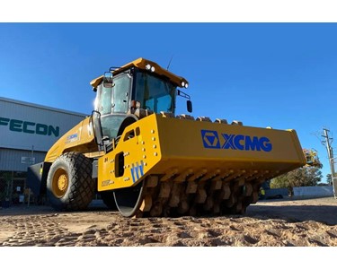 XCMG - 20T Vibratory Smooth Drum Roller XS205S