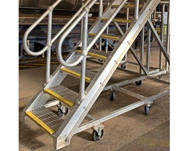 Endurequip - Safe Mobile Platform Ladders