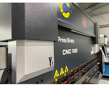 Alpha - CNC Press Brake -  WC67D-110T3200 4+1 Axis Laser safe with crowning