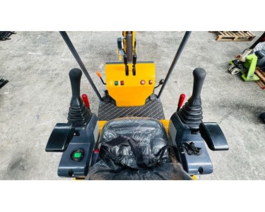 MXG - Mini Excavator XE10P Koop diesel with Swing Boom,joystick side control