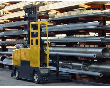 Combilift - Stand On Side Loaders 2500 - 4000kg | GT-Series