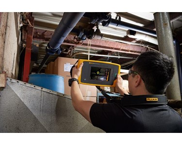 No leaks are out of reach for the Fluke ii900