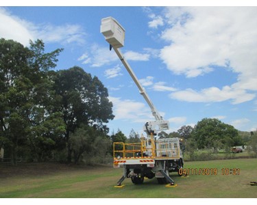 Terex - Insulated Truck Mounted EWP - TL60 - 20.3m 