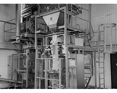 Perfect Automation - Vertical Form Fill Seal Machine | T2-701E