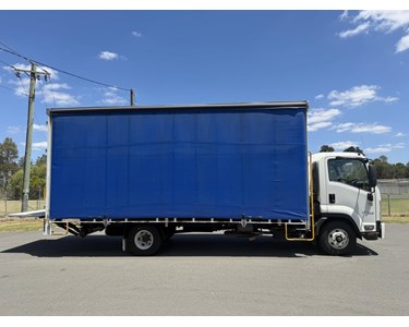 Isuzu - Used Curtainsider Truck | FRR 107/210 10 Pallet Curtain Sider