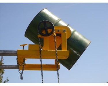 DHE - Forklift Drum Rotator – DHE.DRI
