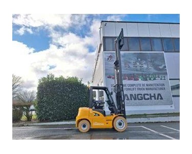Hangcha - Lithium Forklift | XE35i (CPD35-XEY2-SI)