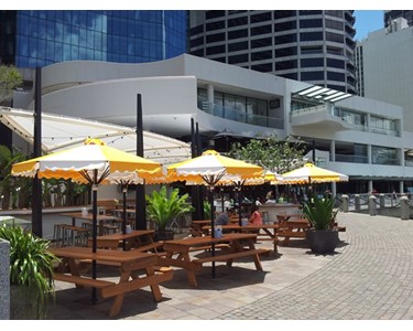 Commercial Outdoor Umbrellas | Café, Bars, Restaurant, Hotels & Homes