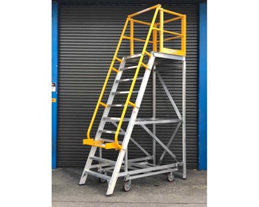 Star Aluminium - Mobile Work Platform Ladders