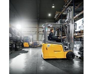 Electric Forklift | EFG 213-220